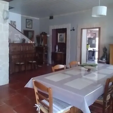 Maison De Famille Avec Piscine Champlat-et-Boujacourt